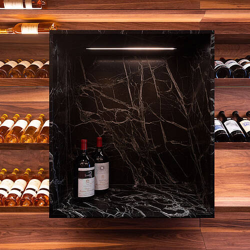 Weinbar, Weinregal
