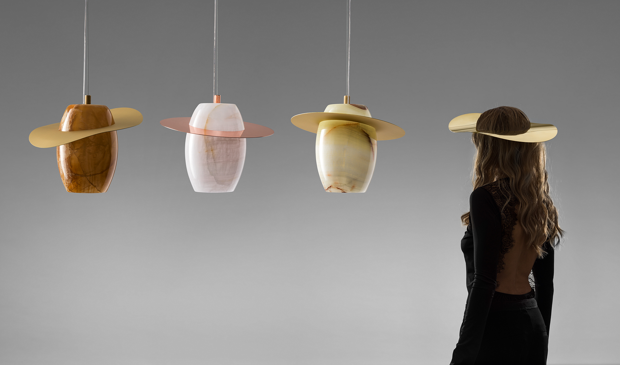 mehrere moderne Lampen